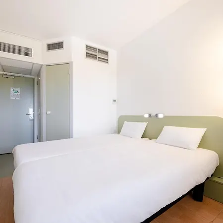 Ibis Budget Nord Hotell 2*